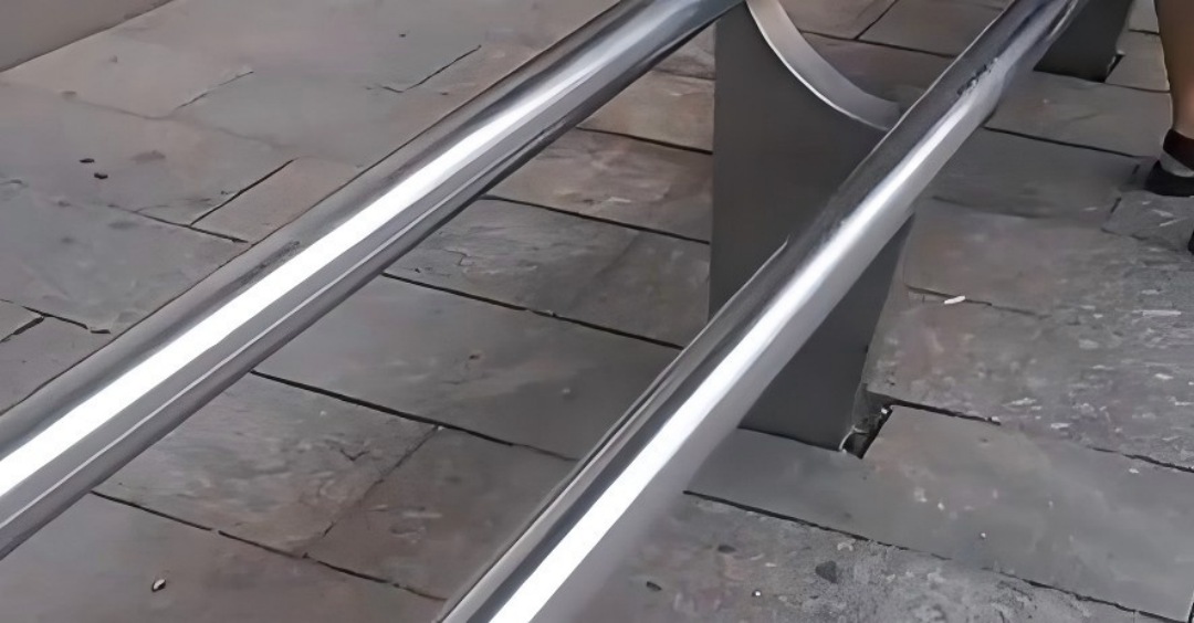 1762326995805221.jpg 1762326995805221.jpg